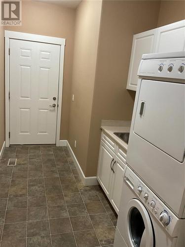 4035 Gellatly Road S Unit# 235, West Kelowna, BC - Indoor Photo Showing Laundry Room