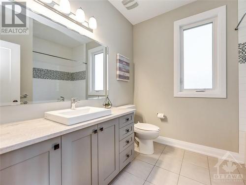 174 Spindrift Circle, Ottawa, ON - Indoor Photo Showing Bathroom
