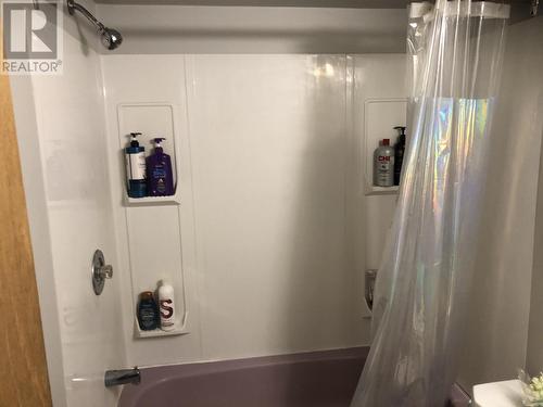 711 Douglas Avenue, Fort St. James, BC - Indoor Photo Showing Bathroom