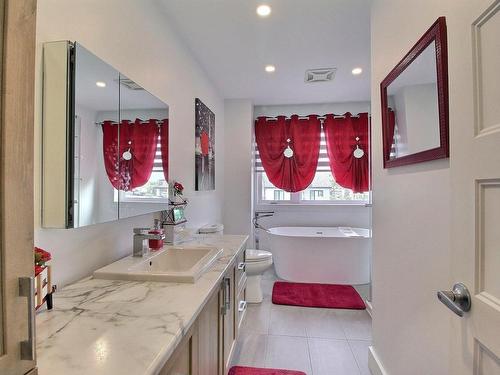 Salle de bains - 194 Rue Des Parulines, Val-D'Or, QC - Indoor Photo Showing Bathroom