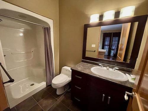 321 Parker Point Road, Dryden, ON - Indoor Photo Showing Bathroom