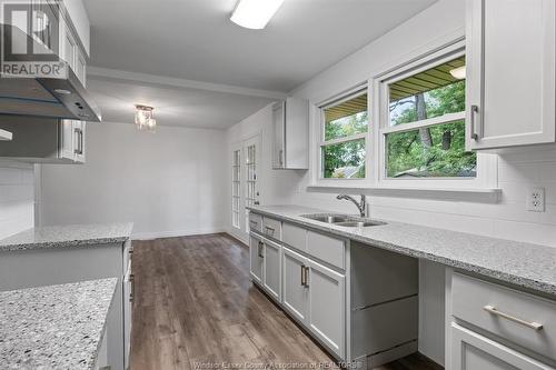 3945-85 Dougall Avenue, Windsor, ON - Indoor Photo Showing Kitchen With Double Sink
