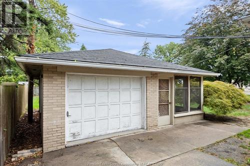 3945-85 Dougall Avenue, Windsor, ON - Outdoor With Exterior