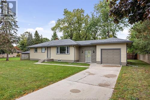 3945-85 Dougall Avenue, Windsor, ON - Outdoor With Facade