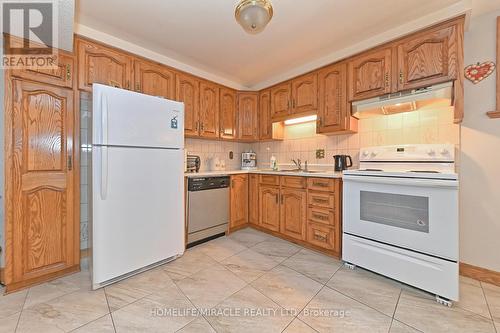 14334 The Gore Rd, Caledon, ON - Indoor Photo Showing Kitchen