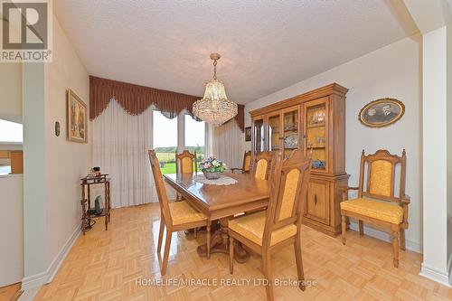 14334 The Gore Rd, Caledon, ON - Indoor Photo Showing Dining Room