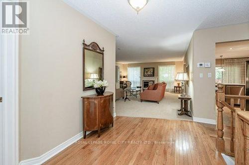 12 Winterberry Lane, Guelph, ON - Indoor