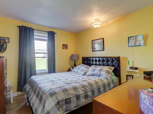 Dwelling - 283  - 287 Rue Principale, Grenville, QC - Indoor Photo Showing Bedroom