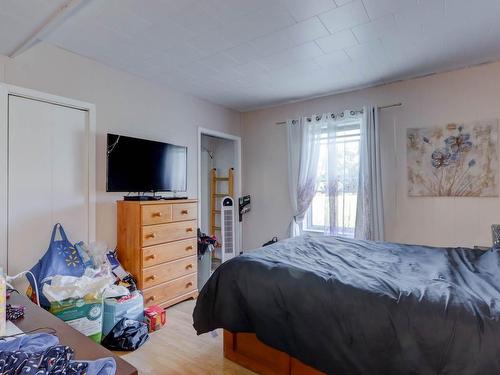 Dwelling - 283  - 287 Rue Principale, Grenville, QC - Indoor Photo Showing Bedroom