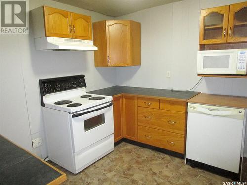 112 Bell Road, Assiniboia, SK - Indoor Photo Showing Kitchen