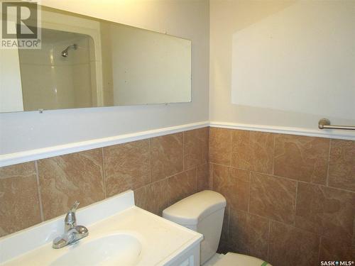 112 Bell Road, Assiniboia, SK - Indoor Photo Showing Bathroom