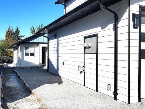 105 Despard Ave, Parksville, BC - Outdoor With Exterior