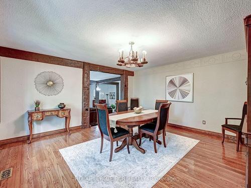14902 Mount Pleasant Rd, Caledon, ON - Indoor Photo Showing Dining Room