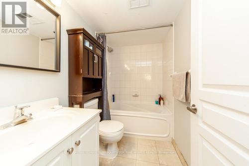 #417 -323 Richmond St E, Toronto, ON - Indoor Photo Showing Bathroom