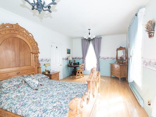 Master bedroom - 283 Rue Principale E., Sainte-Hélène-De-Kamouraska, QC - Indoor Photo Showing Bedroom