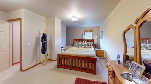 1023 Silvertip Road, Rossland, BC - Indoor Photo Showing Bedroom