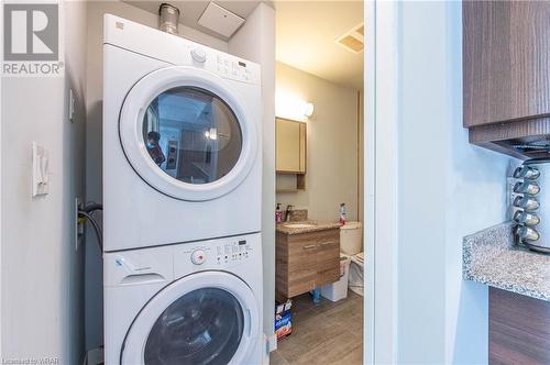 318 Spruce Street Unit# 1804, Waterloo, ON - Indoor Photo Showing Laundry Room