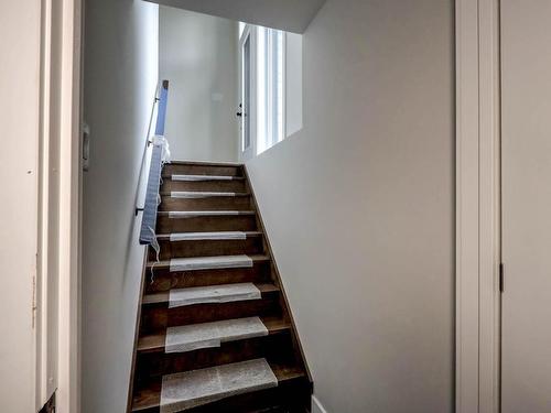 Escalier - 521 Rue Des Générations, Saint-Colomban, QC - Indoor Photo Showing Other Room
