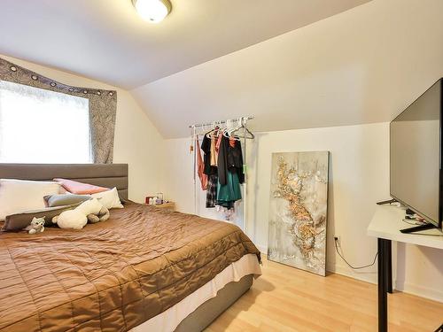 Bedroom - 183 Rue St-Julien, Papineauville, QC - Indoor Photo Showing Bedroom