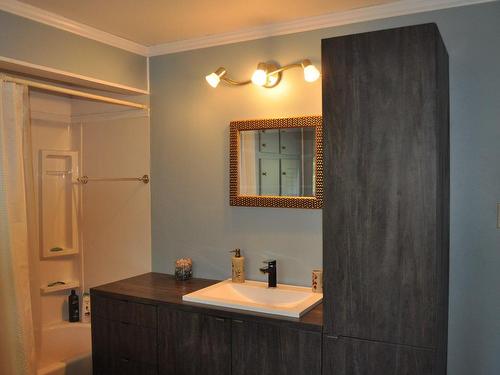 Salle de bains - 1366 Rue Gauthier, Acton Vale, QC - Indoor Photo Showing Bathroom