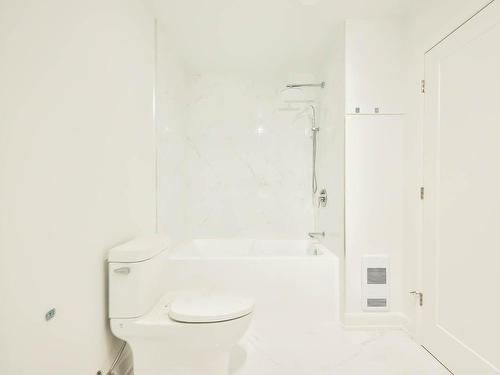 Bathroom - 78 1Re Avenue, Plaisance, QC - Indoor Photo Showing Bathroom