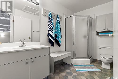 123 1St Avenue, Kelliher, SK - Indoor Photo Showing Bathroom