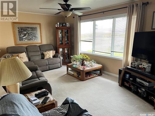 Horvath Acreage, Raymore, SK - Indoor Photo Showing Living Room