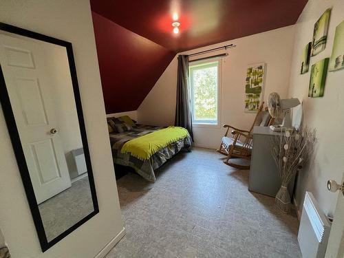 Bedroom - 454 Ch. Des 6E-Et-7E-Rangs S., Lorrainville, QC - Indoor Photo Showing Bedroom