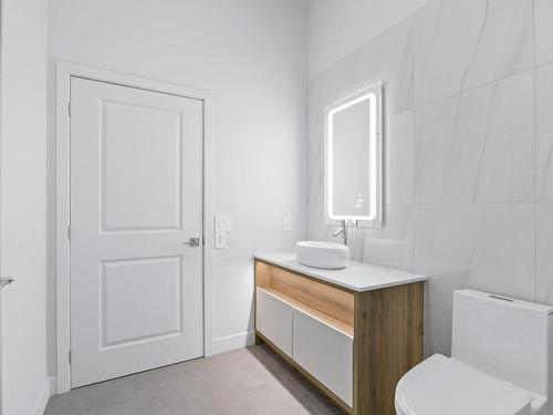 Bathroom - 106-3000 Boul. Thimens, Montréal (Saint-Laurent), QC - Indoor Photo Showing Bathroom