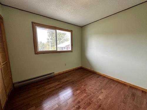 6195 19Th Street, Grand Forks, BC - Indoor Photo Showing Other Room