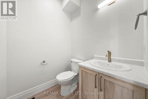217 Beasley Crescent, Prince Edward County, ON - Indoor Photo Showing Bathroom