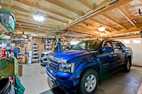 1108 Westridge Street, Creston, BC - Indoor Photo Showing Garage