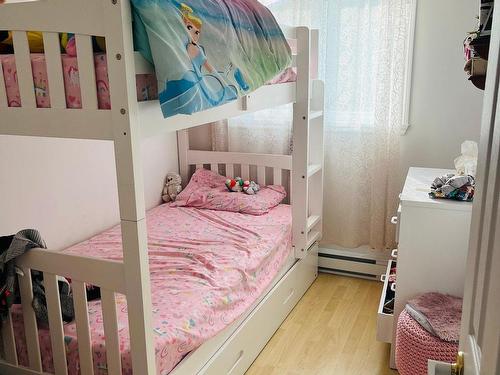 Chambre Ã Â coucher - 1067 Rue Du Madelinot, Havre-Saint-Pierre, QC - Indoor Photo Showing Bedroom