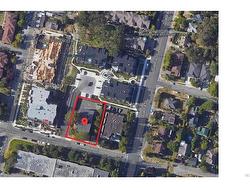 1028 Inverness Rd  Saanich, BC V8X 2S1