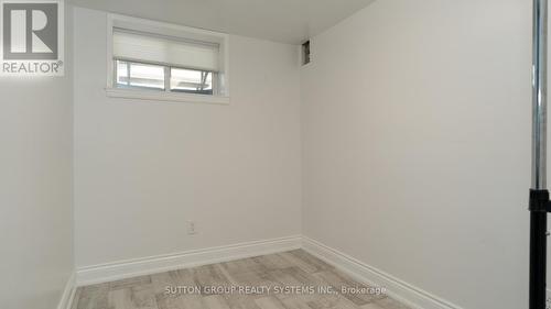 654 Upper Wentworth St, Hamilton, ON - Indoor Photo Showing Other Room