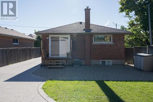 654 Upper Wentworth St, Hamilton, ON - Outdoor With Exterior
