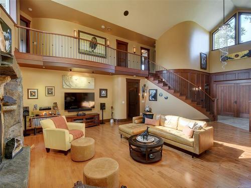 1080 Matuka Dr, Nanoose Bay, BC - Indoor Photo Showing Living Room With Fireplace