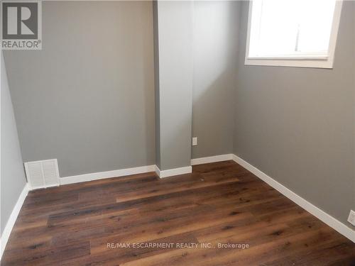 381 Cope St, Hamilton, ON - Indoor Photo Showing Other Room