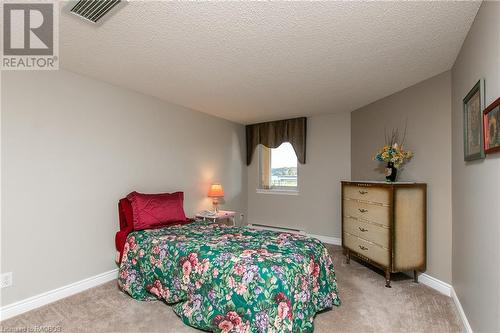 1455 2Nd Avenue W Unit# 202, Owen Sound, ON - Indoor Photo Showing Bedroom