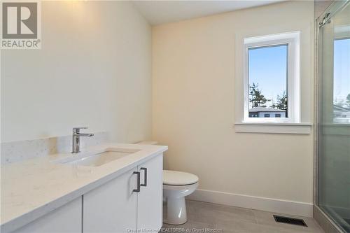 206 Dickey Blvd, Riverview, NB - Indoor Photo Showing Bathroom