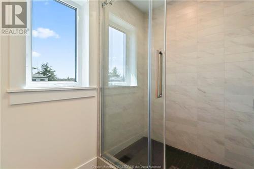 206 Dickey Blvd, Riverview, NB - Indoor Photo Showing Bathroom