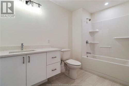 202 Dickey Blvd, Riverview, NB - Indoor Photo Showing Bathroom