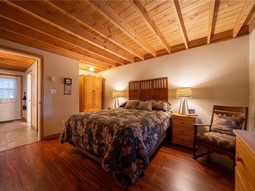 434 Meadow Valley Trail, Thetis Island, BC - Indoor Photo Showing Bedroom