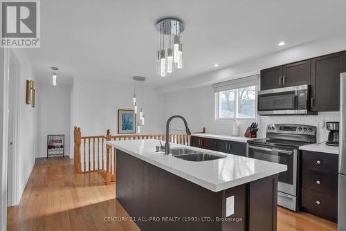 174 Sandy Bay Rd, Alnwick/Haldimand, ON - Indoor Photo Showing Kitchen With Double Sink With Upgraded Kitchen