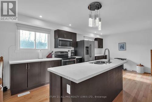 174 Sandy Bay Rd, Alnwick/Haldimand, ON - Indoor Photo Showing Kitchen With Double Sink With Upgraded Kitchen