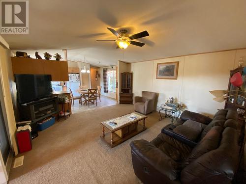 3711 212 Road, Dawson Creek, BC - Indoor Photo Showing Living Room