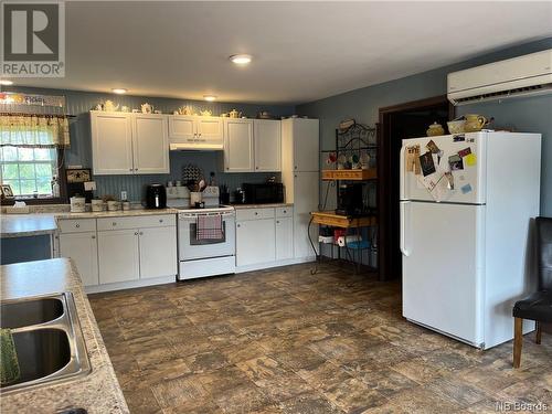 3980 Route 560, Knoxford, NB - Indoor Photo Showing Kitchen With Double Sink