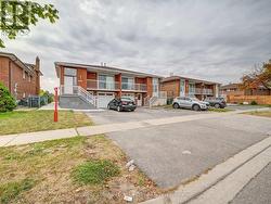 7358 SIGSBEE DR  Mississauga, ON L4T 4A3