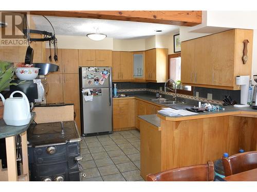 4836 Quesnel-Hydraulic Road, Quesnel, BC - Indoor Photo Showing Kitchen With Double Sink