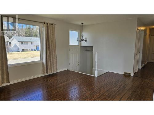 18 Gagnon Crescent, Mackenzie, BC - Indoor Photo Showing Other Room